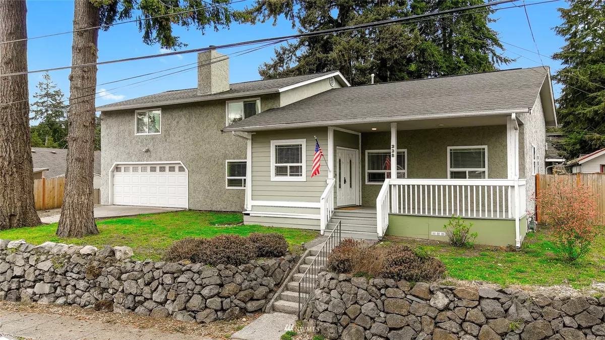 Fircrest, WA 98466,228 Berkeley AVE