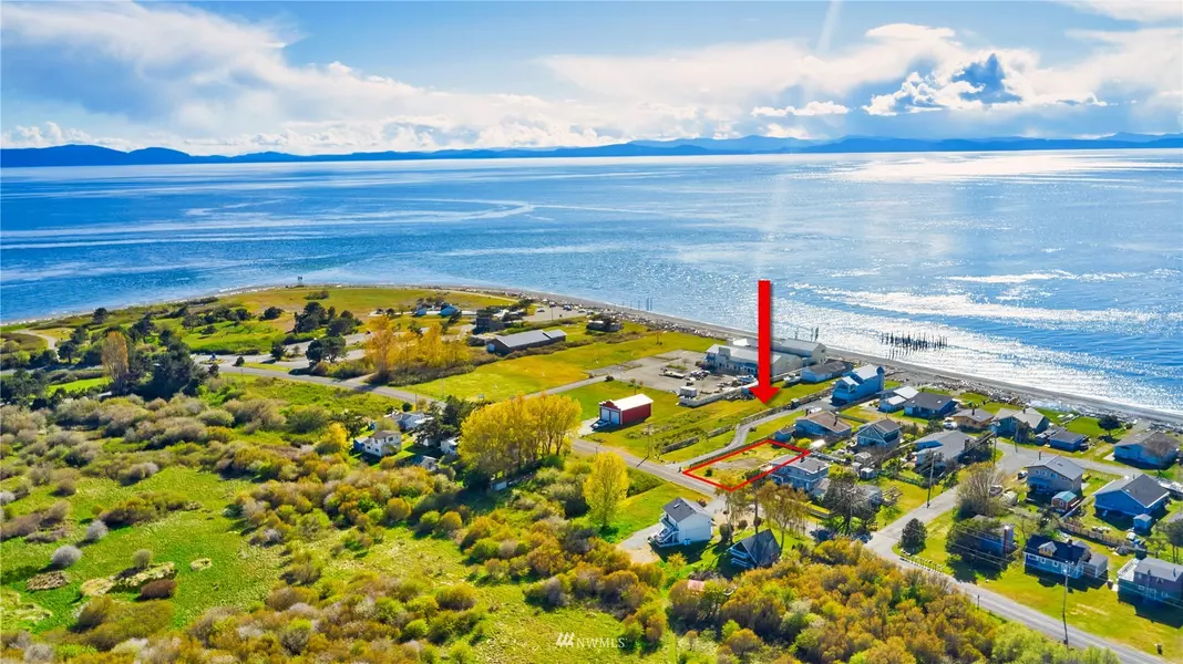 747 Marine DR, Point Roberts, WA 98281