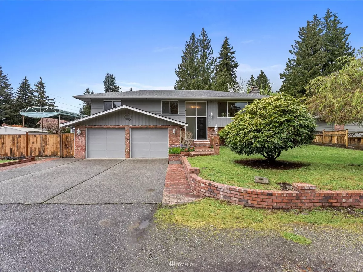 Everett, WA 98208,2325 106th PL SE