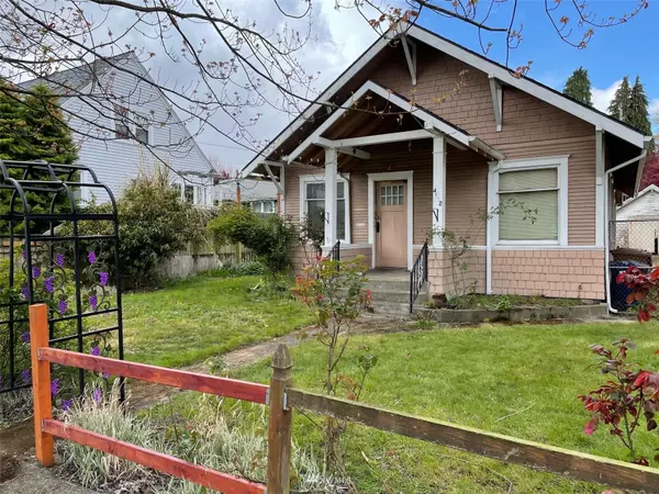 4012 S Thompson AVE, Tacoma, WA 98418