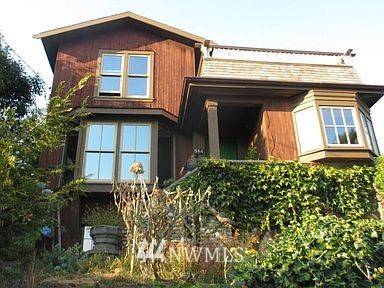564 Lee ST, Seattle, WA 98109