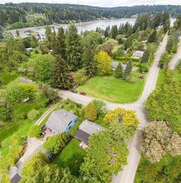 Vashon, WA 98070,9705 SW Burton DR