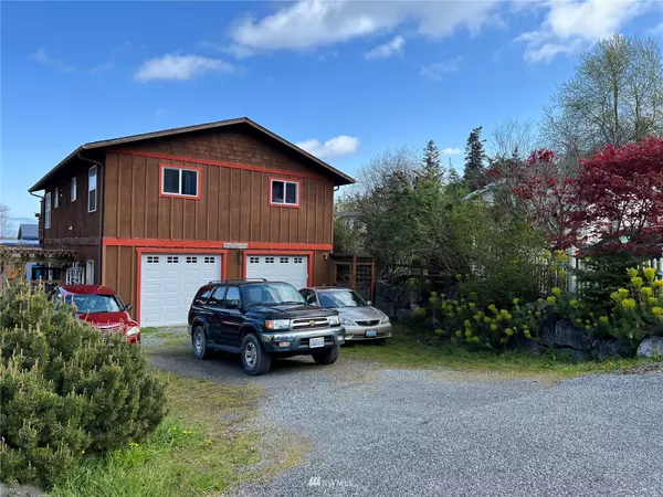 183 Hemlock ST, Orcas Island, WA 98245