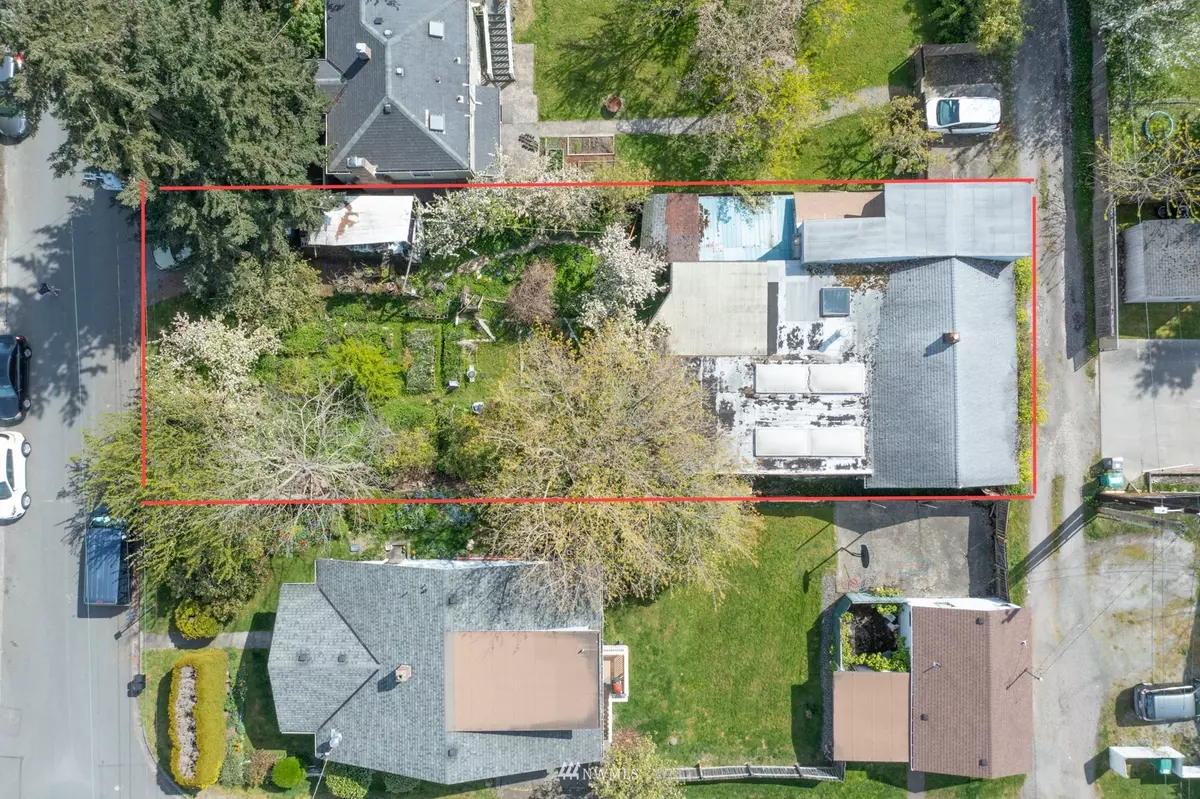 Seattle, WA 98103,8757 Palatine AVE N