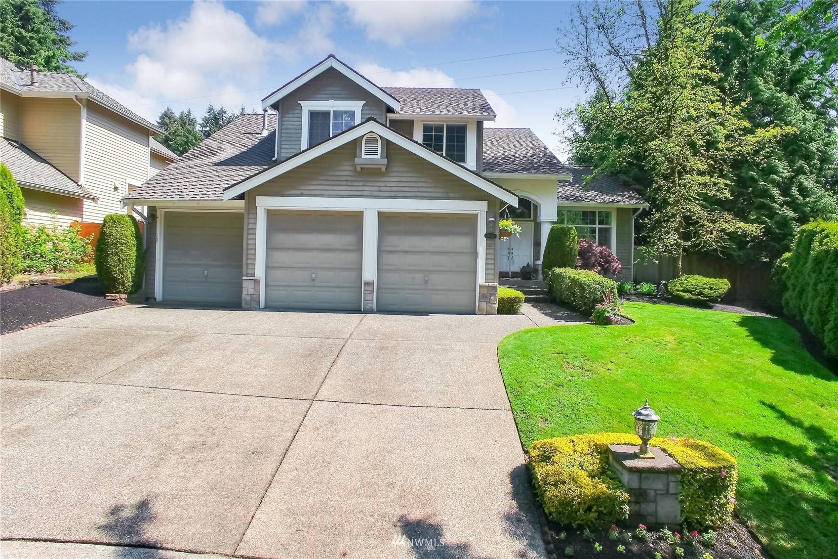 3007 204th ST SE, Bothell, WA 98012