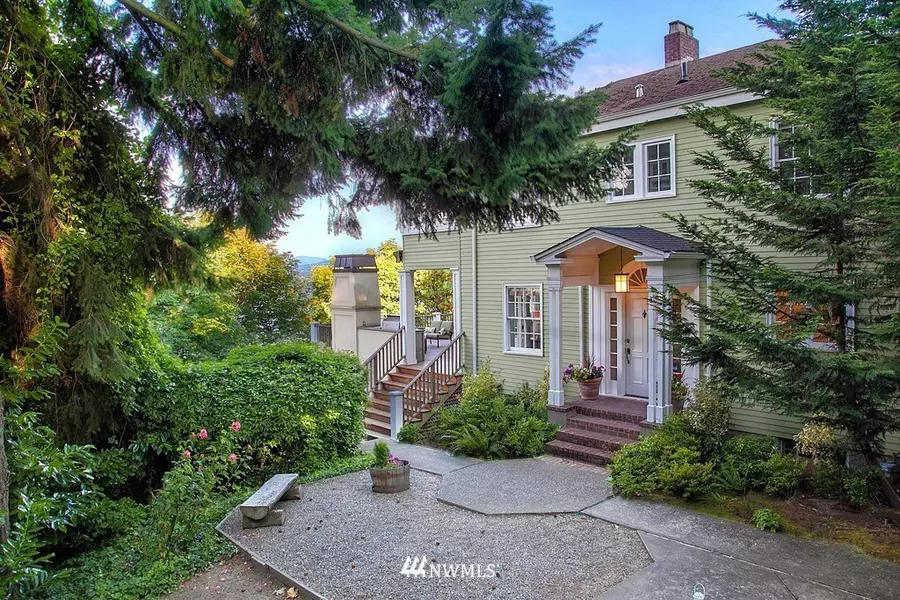 1730 Evergreen PL, Seattle, WA 98122