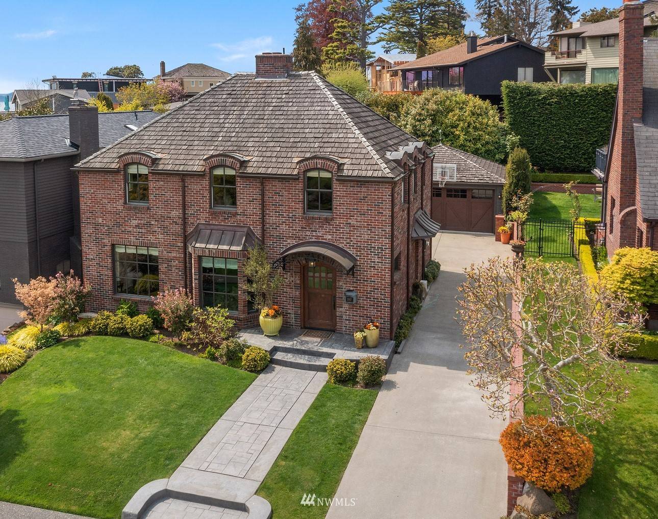 2017 36th AVE W, Seattle, WA 98199