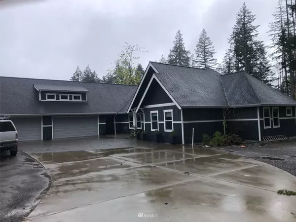 8220 Dogwood LN NW, Gig Harbor, WA 98335