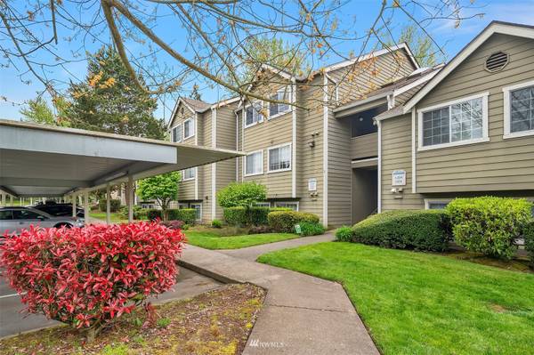 1844 S 284th LN #I-303, Federal Way, WA 98003