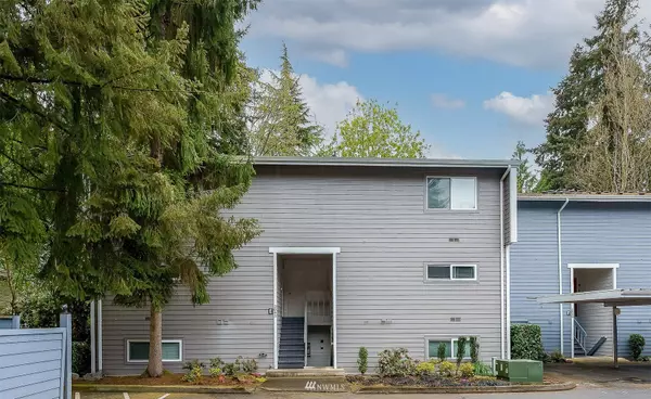 3045 127th PL SE #E21, Bellevue, WA 98005