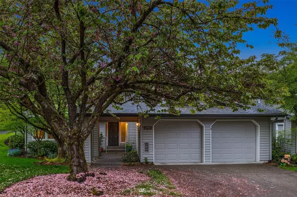 6730 114th AVE SE, Bellevue, WA 98006