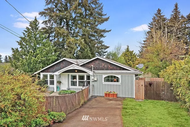 6205 223rd PL SW, Mountlake Terrace, WA 98043