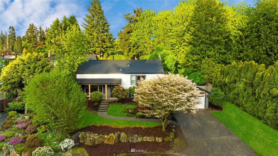 19305 89th PL W, Edmonds, WA 98026