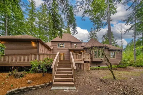 2542 Nellita RD NW, Seabeck, WA 98380