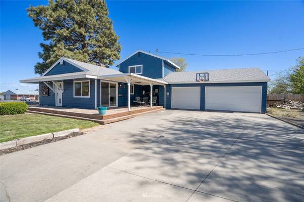 904 E Lark AVE, Moses Lake, WA 98837