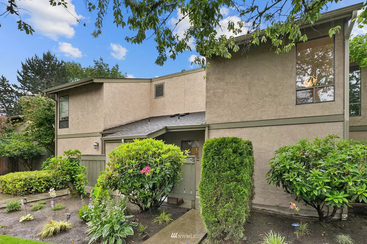 Kirkland, WA 98034,10011 138th PL #A5