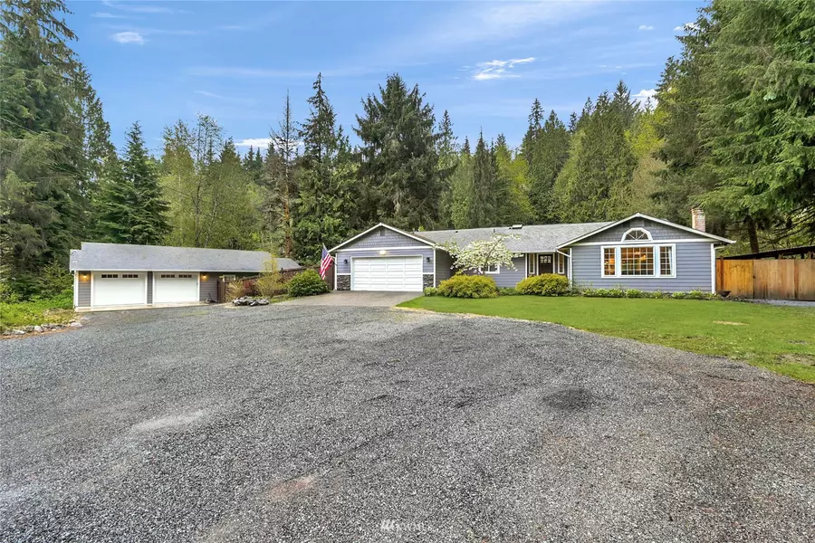 5620 Robe Menzel RD, Granite Falls, WA 98252