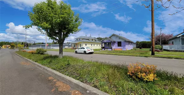 Cosmopolis, WA 98537,813 2nd ST