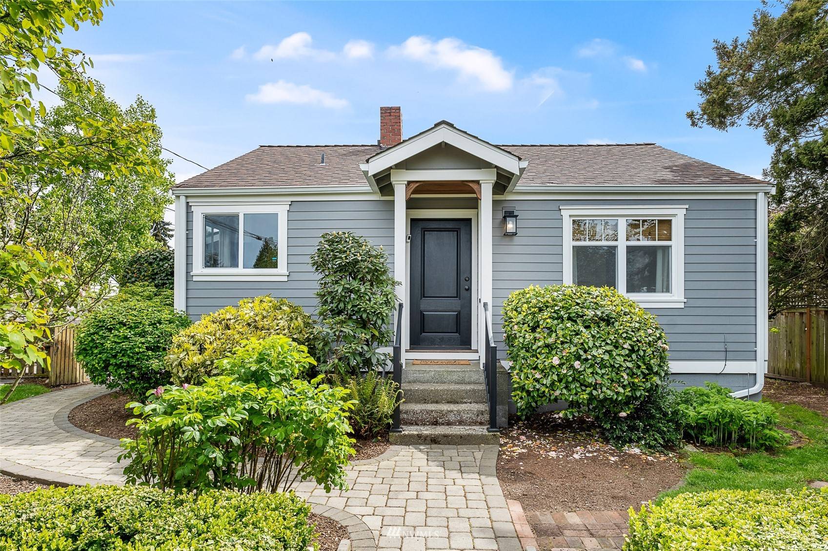 3017 SW Webster ST, Seattle, WA 98126