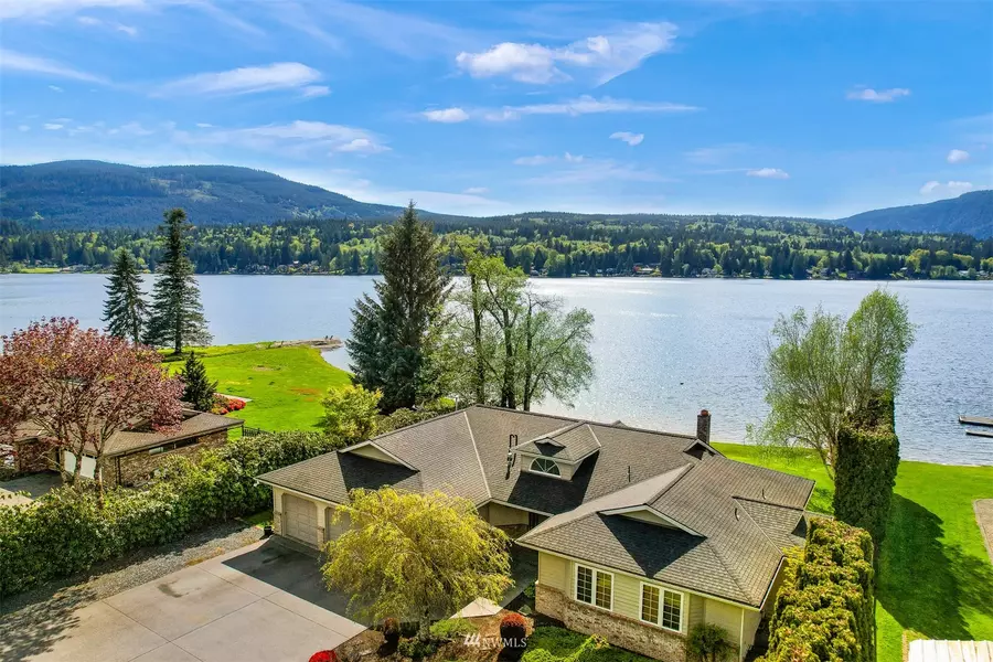 627 E Lake Samish DR, Bellingham, WA 98229