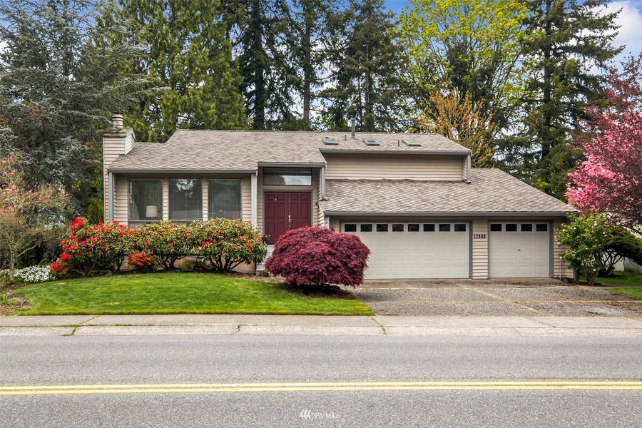 17505 155th AVE SE, Renton, WA 98058