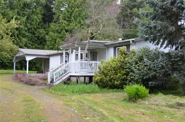 1478 Sierra Park LN, Camano Island, WA 98282