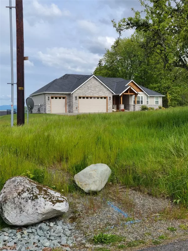 7311 62nd AVE E, Puyallup, WA 98371