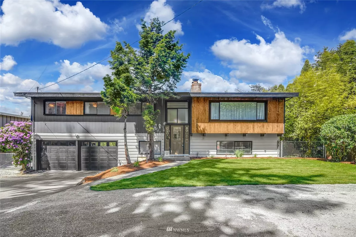 Tukwila, WA 98188,15631 44th AVE S