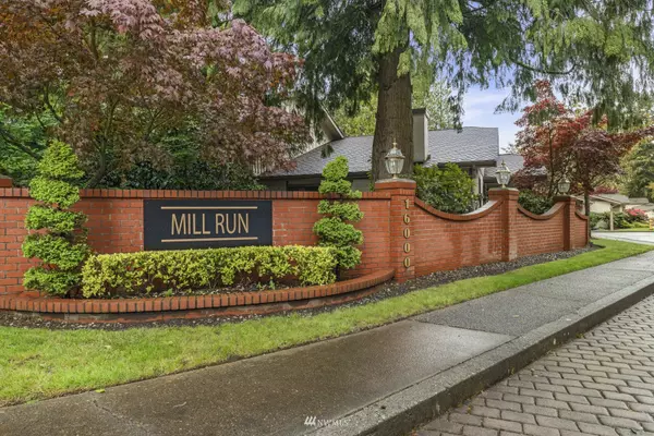 Mill Creek, WA 98012,16014 Village Green Drive #B