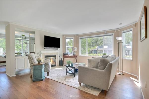 4124 Providence Point DR SE #1014, Issaquah, WA 98029