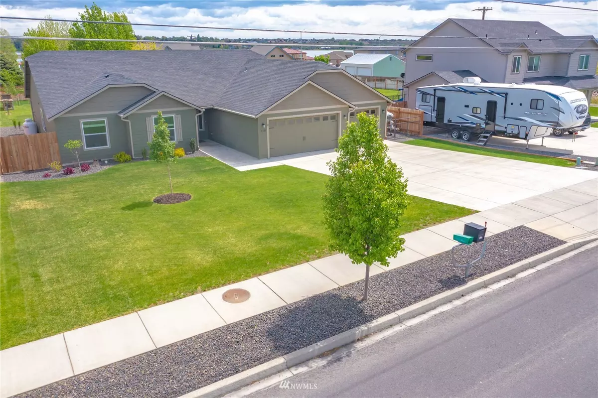 Moses Lake, WA 98837,3185 W Peninsula DR