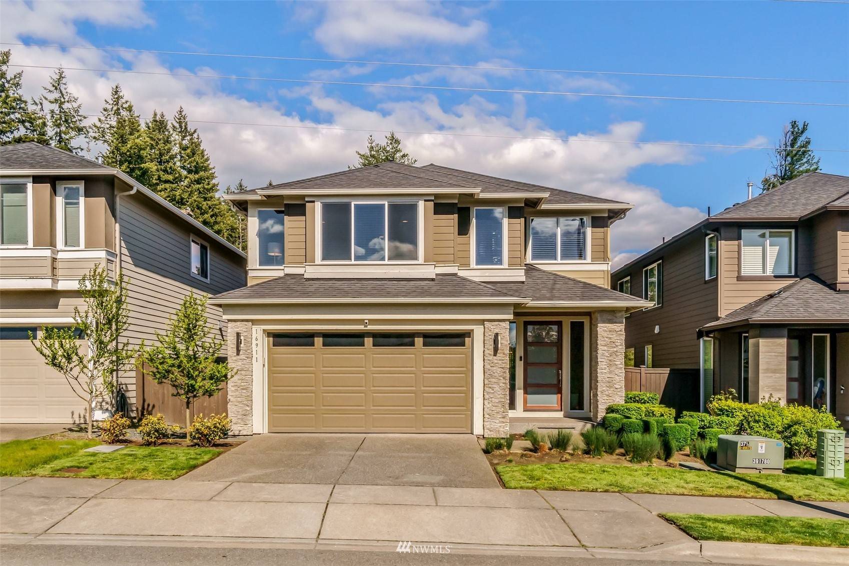 16911 42nd DR SE, Bothell, WA 98012
