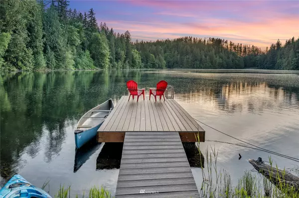 3017 Lake Langlois RD NE, Carnation, WA 98014