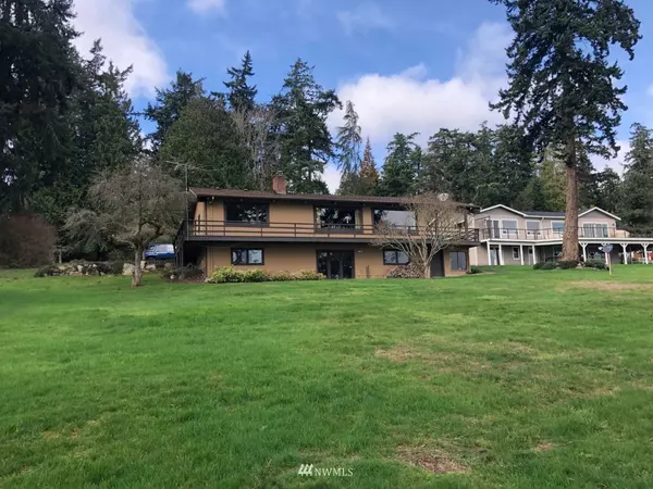 21558 President Point RD NE, Kingston, WA 98346