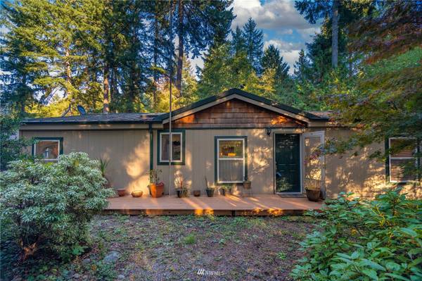 8611 Eckenstam Johnson RD, Anderson Island, WA 98303