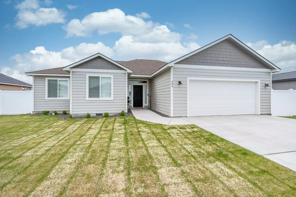 Moses Lake, WA 98837,409 S Trillium WAY