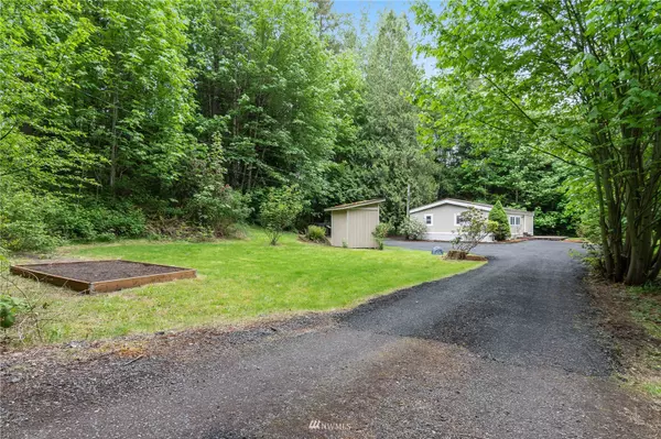 1660 SE Mullenix Rd, Port Orchard, WA 98367