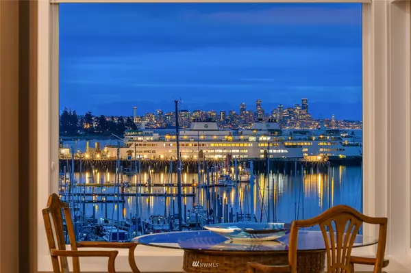 560 Wood AVE SW #302, Bainbridge Island, WA 98110