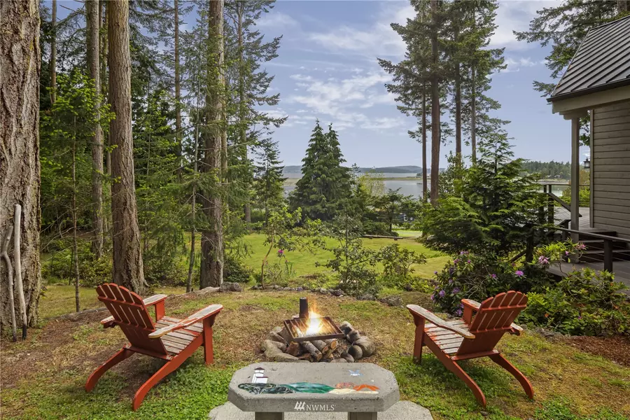 97 Hanson LN, Lopez Island, WA 98261