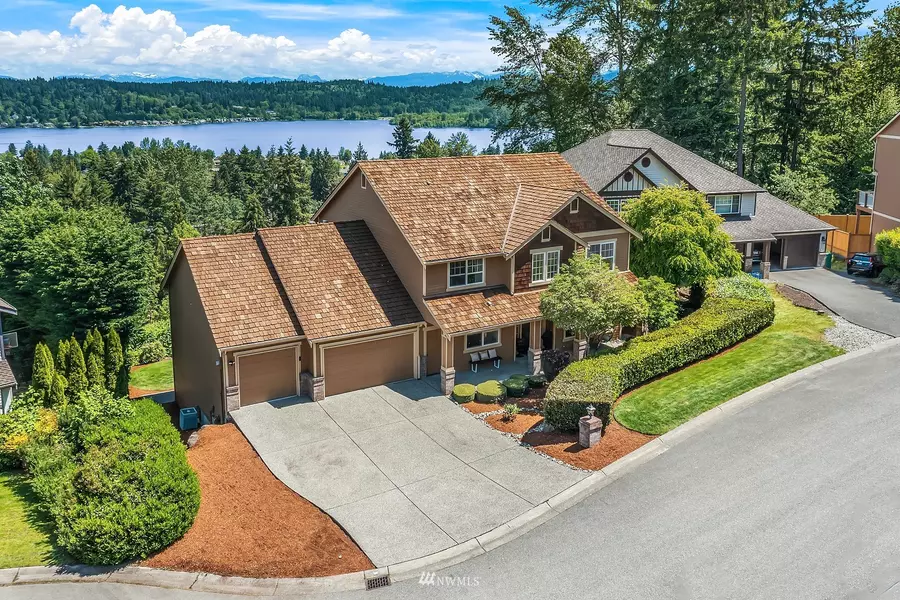 4924 Alpen Glow PL NW, Issaquah, WA 98027