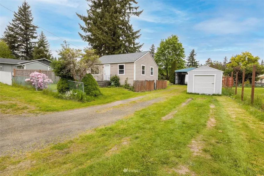 5849 SW Rhododendron DR, Port Orchard, WA 98367