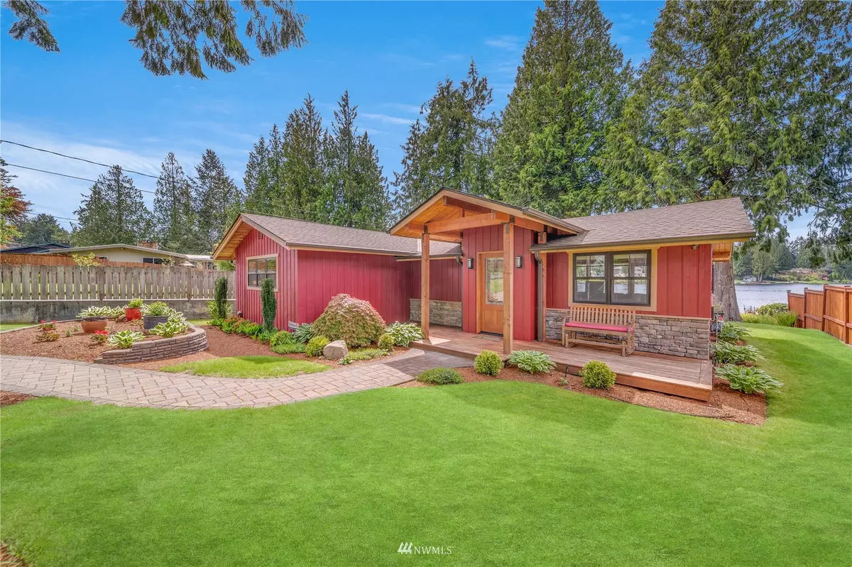 Kent, WA 98042,31213 E Lake Morton DR SE