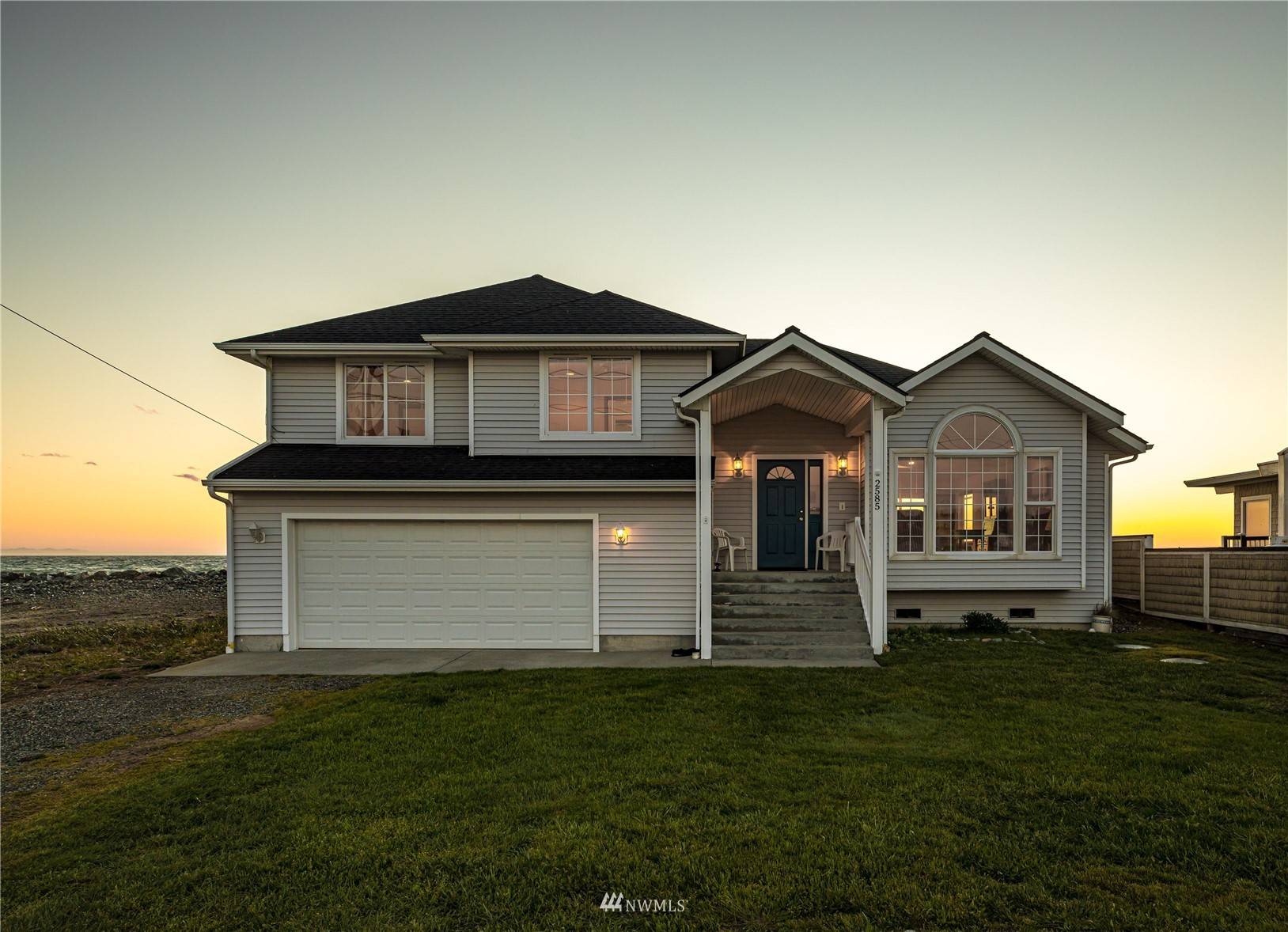 2585 West Beach RD, Oak Harbor, WA 98277
