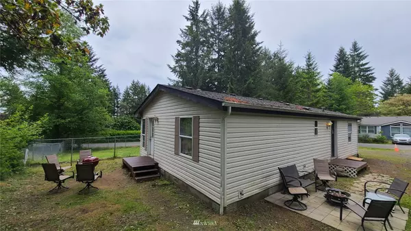 Belfair, WA 98528,270 NE Santa Maria LN