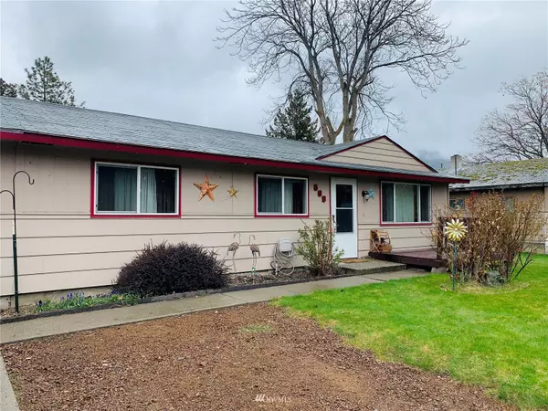 609 Golden ST, Oroville, WA 98844