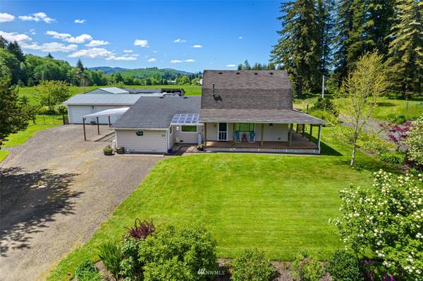 10 1st ST, Raymond, WA 98577