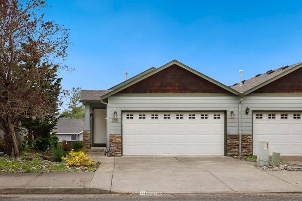 3211 NW Pacific Rim DR, Camas, WA 98607