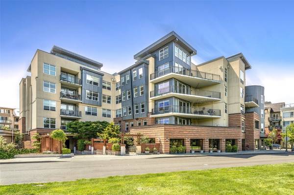 7800 SE 27th ST #406, Mercer Island, WA 98040