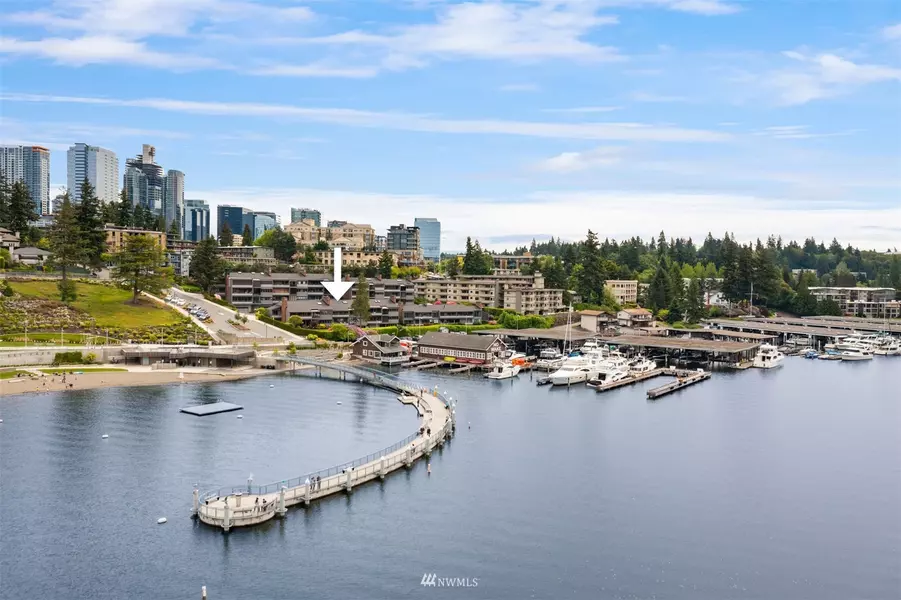 9937 Lake Washington BLVD NE #102, Bellevue, WA 98004