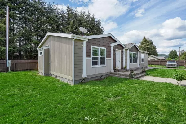 Pe Ell, WA 98572,503 Maple ST